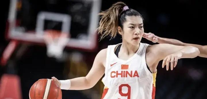 付政浩：比李梦更大腕的宫指导都开除过说李梦因伤离队已算体面！当宫鲁明指导宣布