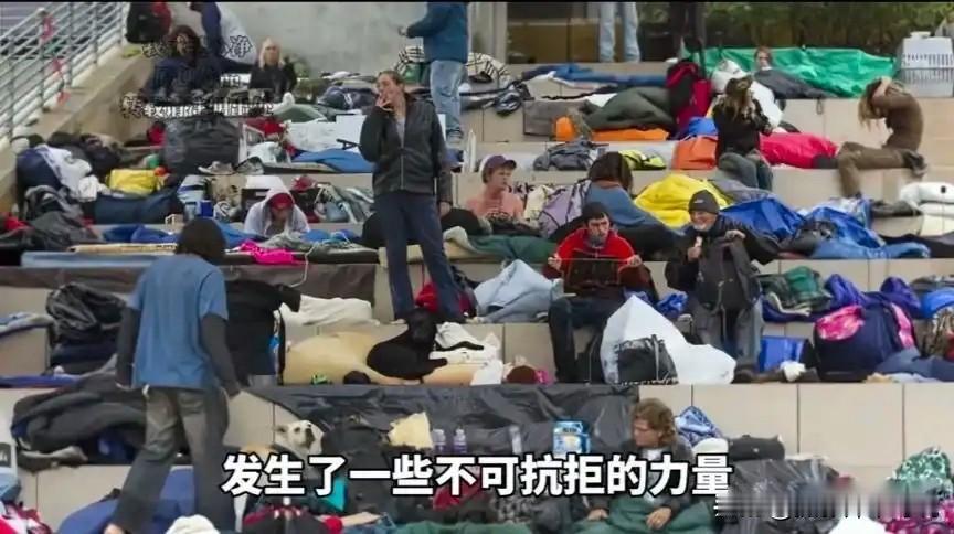 看来斩杀线理论已经火到了美国，不少美国网友纷纷在网上证实他们所遭遇的斩杀线。原本