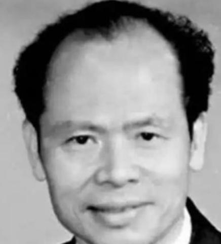 1999年，67岁的谢非，这位曾任广东书记的风云人物，突然被确诊为白血病，临终前