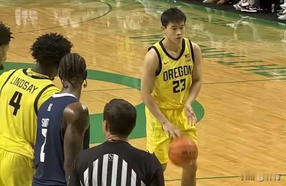 本土得分王到了NCAA啥也不是？林葳到了NCAA的第二场比赛，运动战依然挂0。C