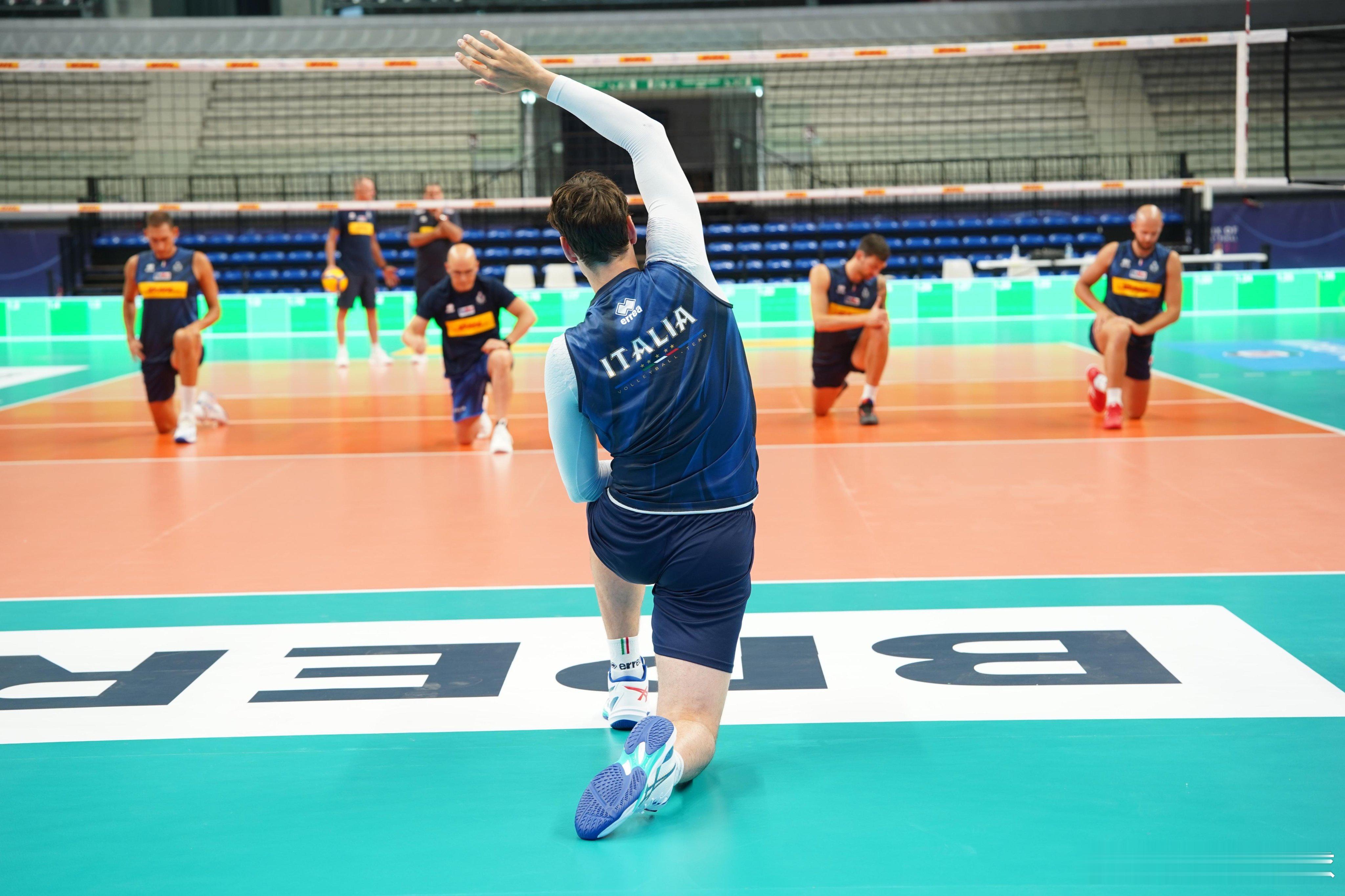 国际排坛动态29-31号，意大利将在都灵举行意大利排协杯男排精英赛，东道主意大