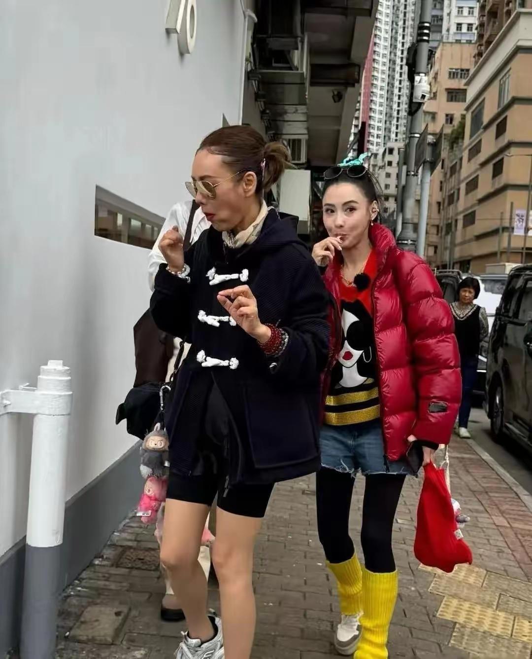 都说香港明星接地气，一点不假的。香港明星港圈明星合照