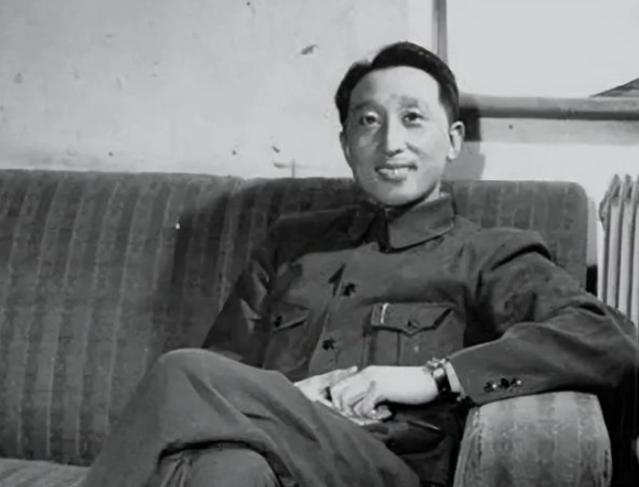 1972年，开国少将张学思的夫人谢雪萍，亲手将一封申诉信送到中南海门口。毛主席