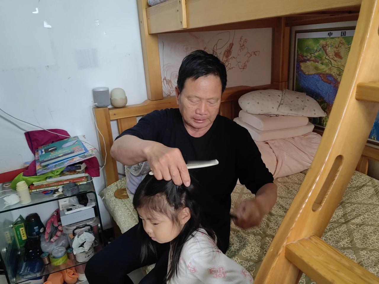 看来还真得活到老学到老了。今天是星期六，孩子不上学，我早晨8点做好了饭。8点