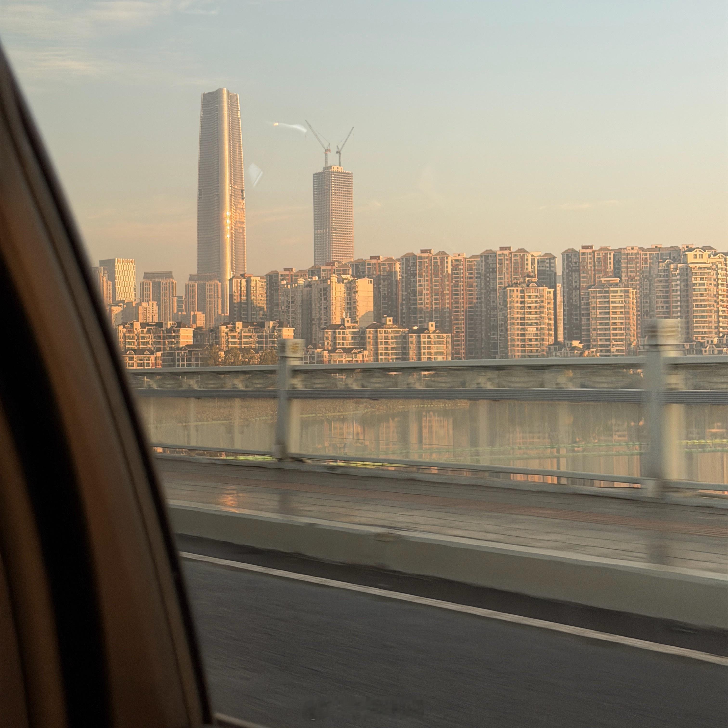 又是一天没人比我早的早上好[doge]点赞抽50一起喝咖啡​​​