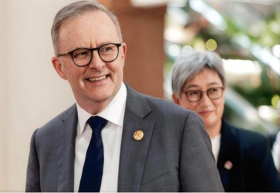 澳大利亚接到直白警告，一旦明抢达尔文港，中国不排除采取反制澳大利亚执意强行收回