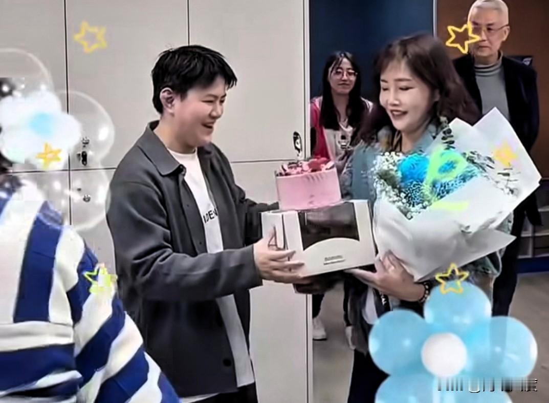 尹乃菁正式就任国民党文传会副主委，今卸任飞碟电台节目《飞碟午餐——尹乃菁时间》主