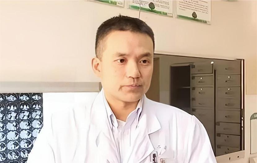 “简直就是禽兽！”2022年，湖南农民张爱国因直肠癌做了大便改道手术。谁知，他痊
