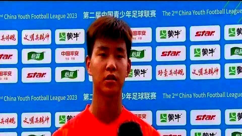 泰山队这腰，是真的撑不住了。韩鹏把瓦科、泽卡、克雷桑这仨人捏合得真好，前