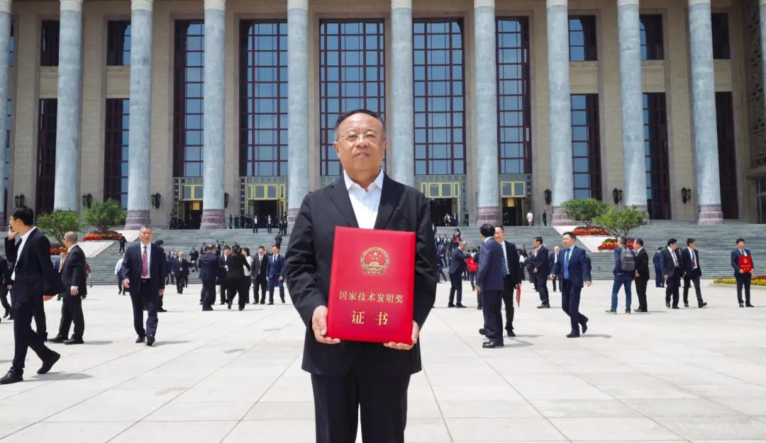 山东第一医科大学的史伟云教授，4次入围院士候选人，3次斩获国家科技奖励，下次院士