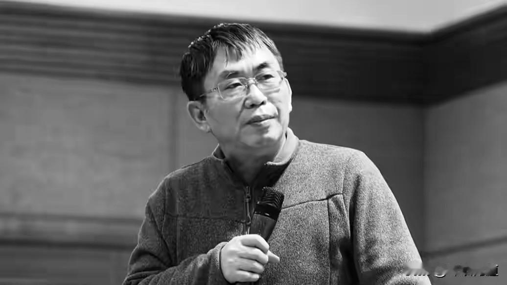 轻轻的我走了，正如我轻轻的来，不带走一颗棋子。“棋圣”聂卫平驾鹤西游，棋界震动