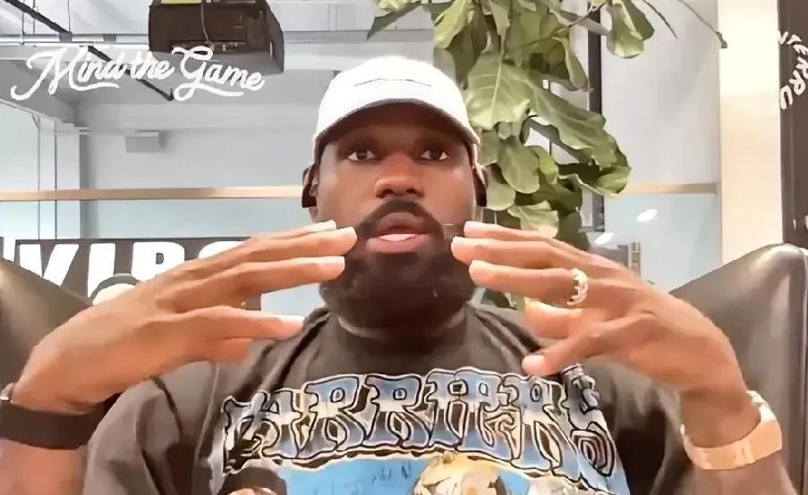 看来把老詹叫做詹经理是冤枉他了，他也有想留却留不住的人。最新的播客连线中，老詹