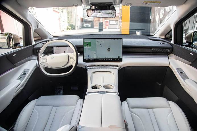 30.98万元起，新小鹏X9纯电版发布：智驾跑完全程，比导航预计还快1分钟