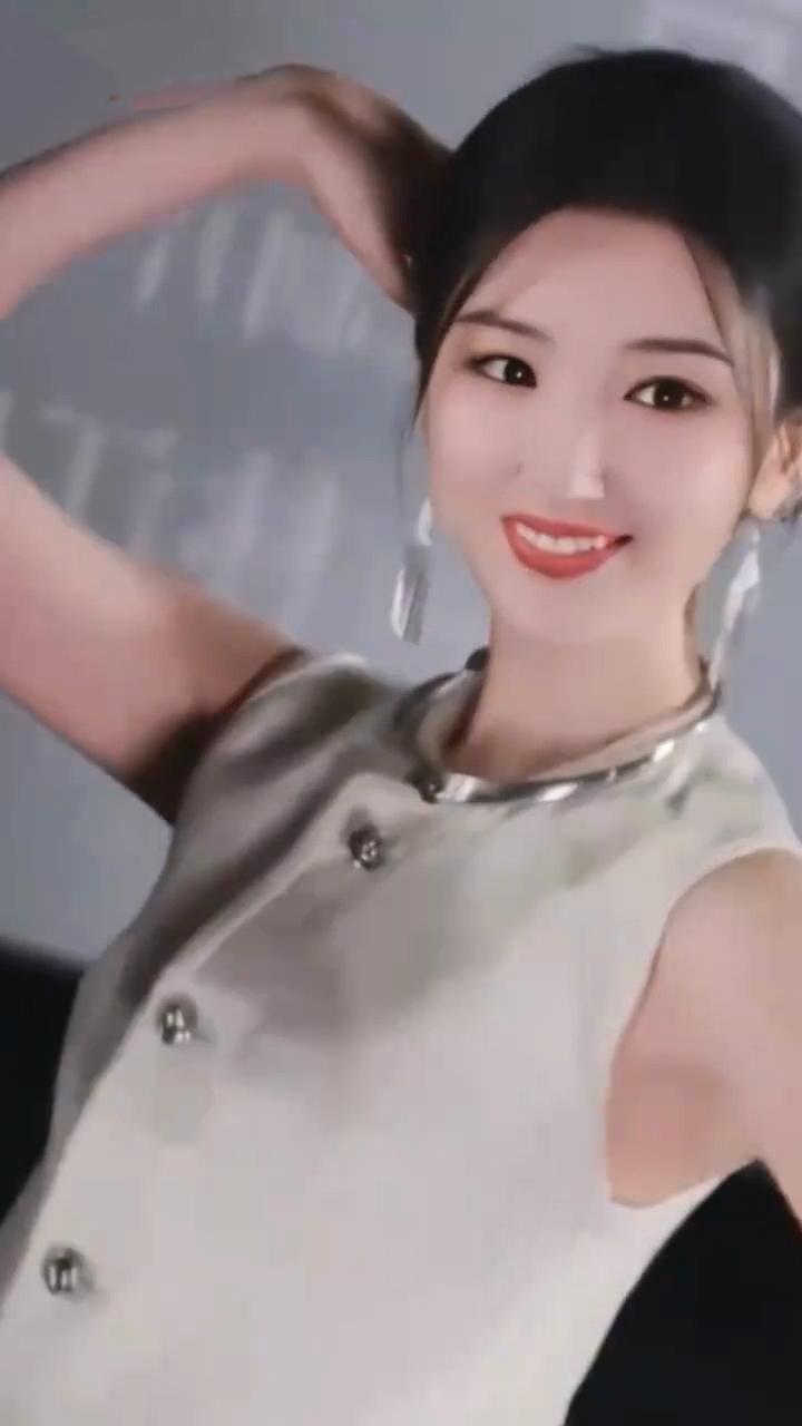 毛晓彤太美了[赞][赞]娱乐甜美漂亮