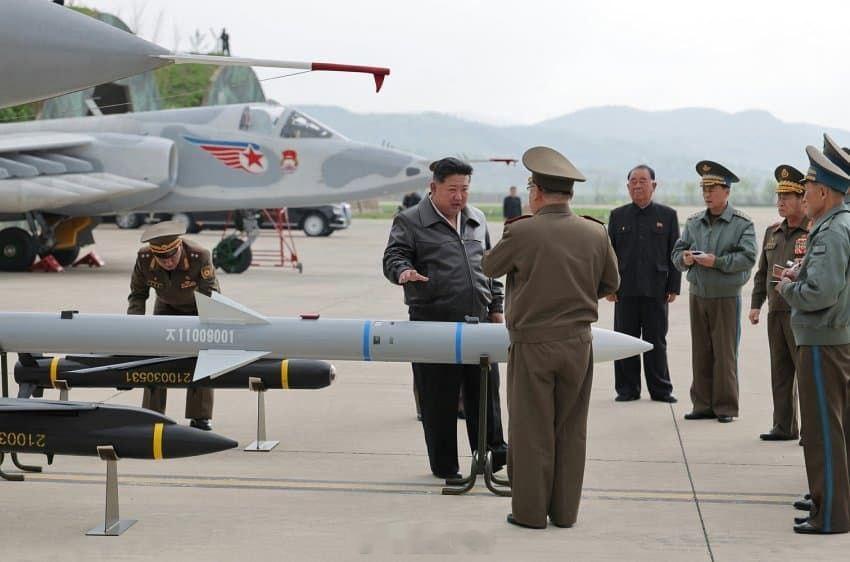 这啥？朝鲜版霹雳12？航空创作计划航空​​​