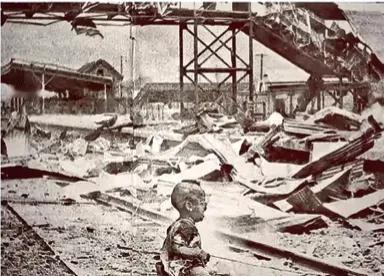 1937年8月28日下午2时10分，日军由2架侦察机引导，6架轰炸机窜至上海南站
