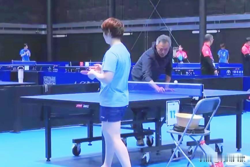 蒯曼被重点培养了吗？国乒在伦敦的训练，被曝光出来了，秦志戬亲自给蒯曼指导！