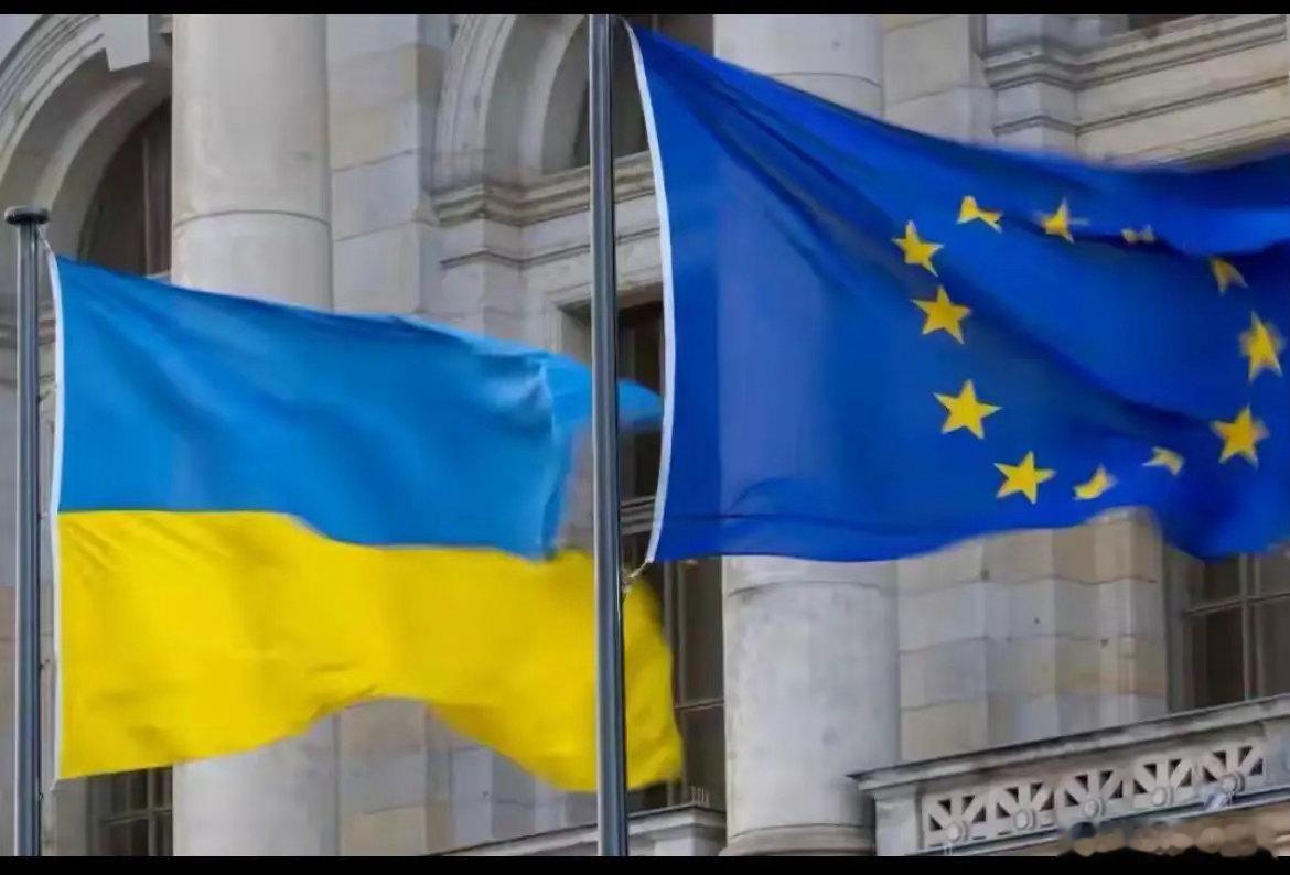 欧盟援助乌克兰900亿欧元，折合1060亿美元，分两年到位，每年530亿美元。2