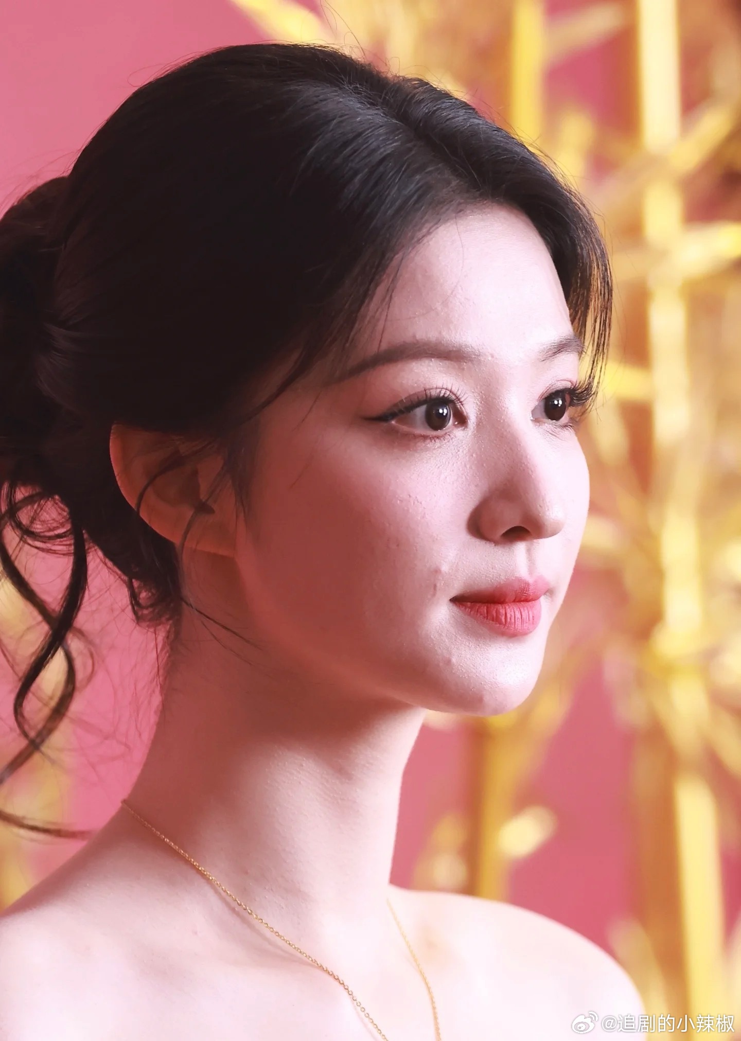 王楚然高清无修生图，太纯了，痘痘都看见了[笑着哭]​​​