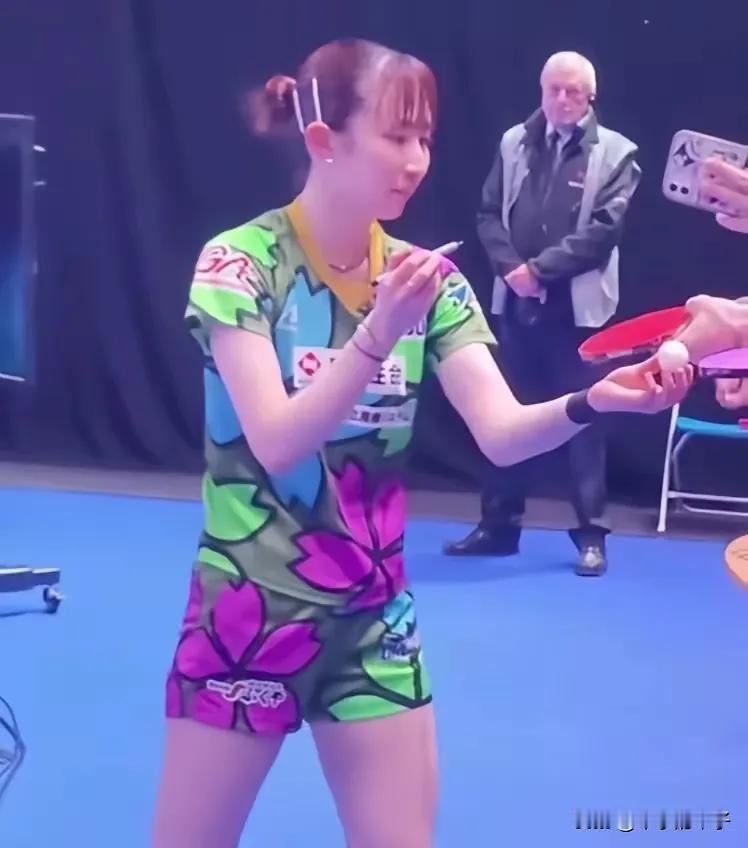 日本球迷怕是要懵了！蒙彼利埃冠军赛上，日本女队把张本美和、伊藤美诚这些王牌全派出