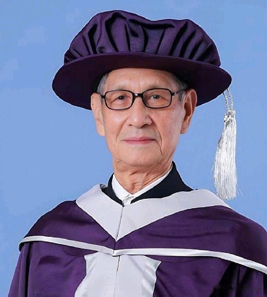 说实话，要不是刘洵去世，我都没听过他老婆的名字。圈里人都说，这夫妻俩太低调了，
