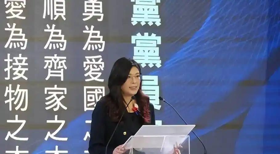 86岁绿营大佬撂狠话：再活24年，就等台湾回归祖国怀抱最近岛内政坛彻底炸锅