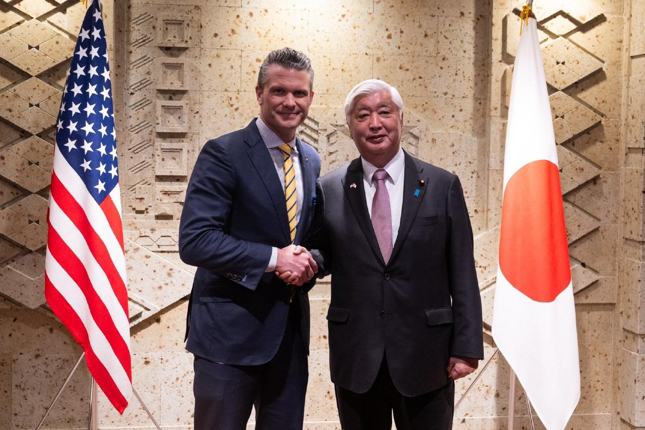 日本和美国密谋要在日本本土部署核武器，对付中国被爆出来，日本又不敢承认。对此宁可