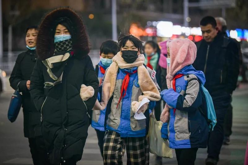 寒假结束内卷开始杭州一位家长后悔小孩上杭州学军系高中。根据省里寒假开