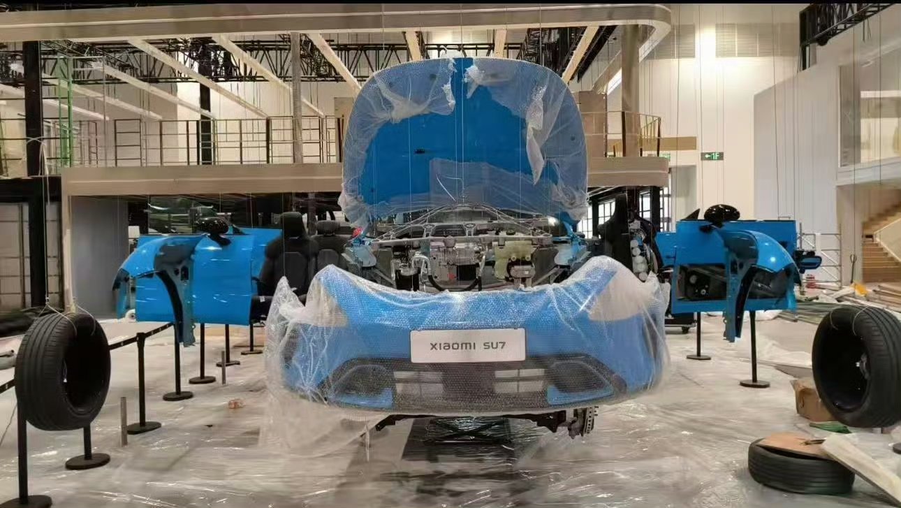 小米汽车最近有两件事值得关注：第一件，中汽中心从小米门店购置了一台小米YU7，这