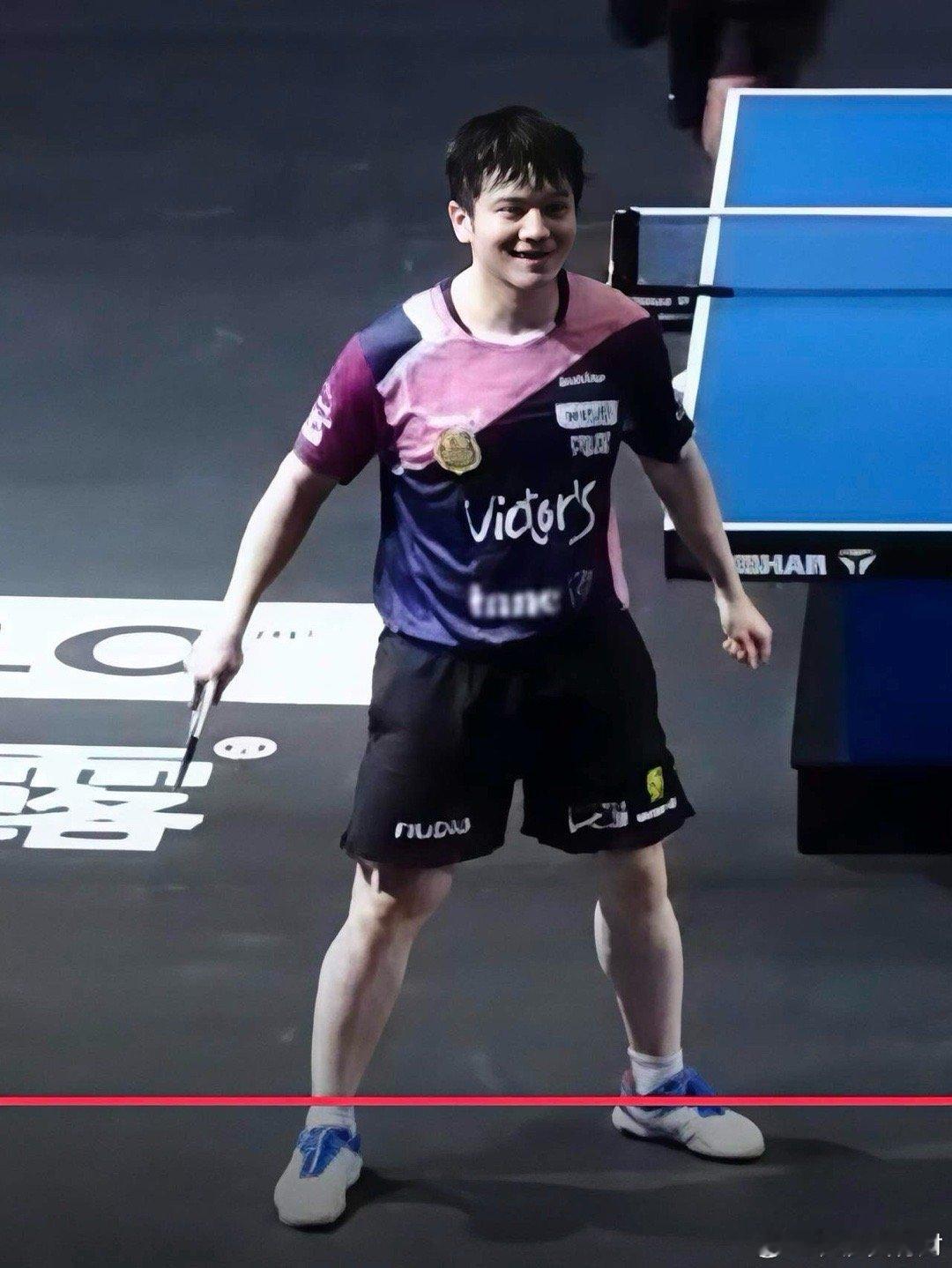 小胖1月4号有可能打20局比赛。如果1月4日，小胖带领萨尔布吕肯俱乐部登顶德国杯