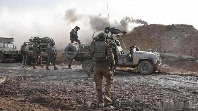 【红军城出现震撼一幕，5万俄军激战2000乌军：几乎没有人开枪射击】«