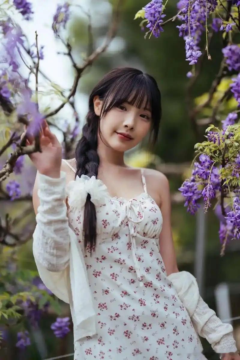 烂桃花2026年属龙的人大忌还会表现在感情方面。对单身的属龙男性朋友来说，可能会