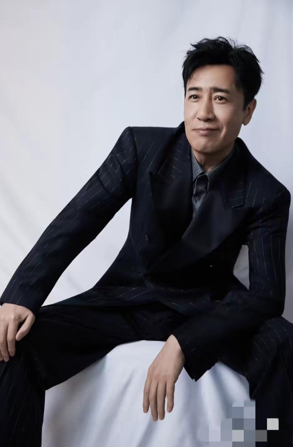 内娱最让人琢磨不透的中年男演员，绝对是于和伟。转眼已经五十五岁，放眼同龄男性大多