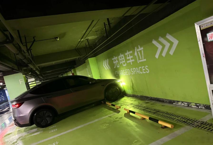 这种地库的地，碰见点雨水就完犊子！​​​