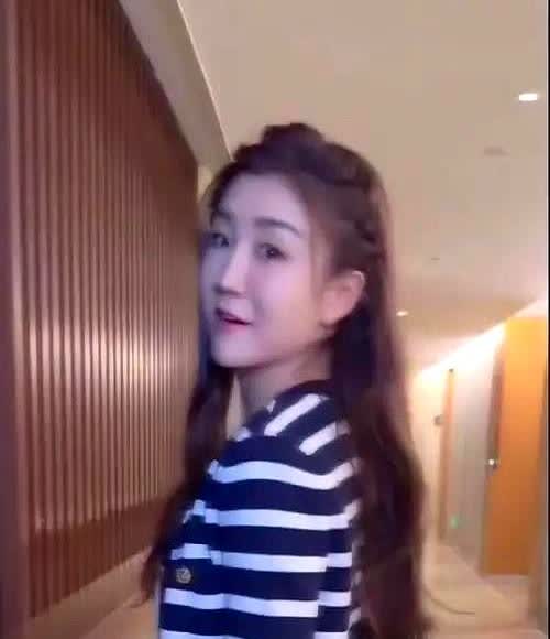 现在最后悔的就是陈梦妈妈了。不是女儿年纪大了没人要，也不是女儿条件不够好
