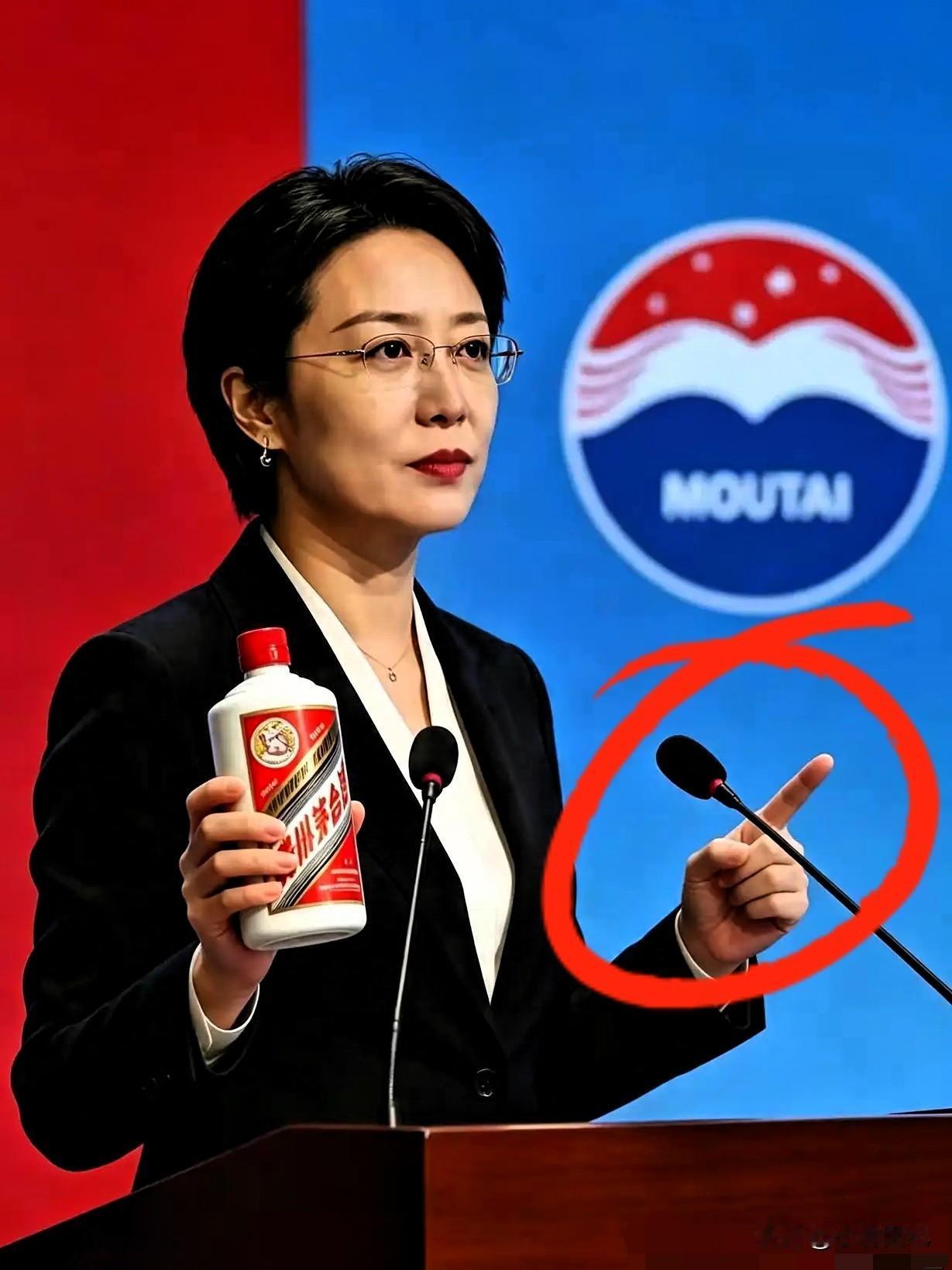 7月18日，白酒圈被一道震天闷雷直接劈成了两半。茅台连个招呼都不打，深夜暴甩一张
