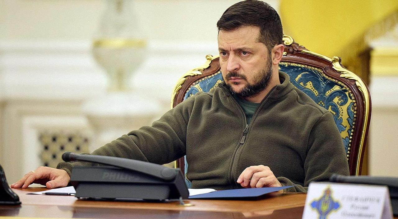 俄罗斯宣布一周内暂停袭击基辅，泽连斯基则公开对美欧表达不满！泽连斯基公开叫屈