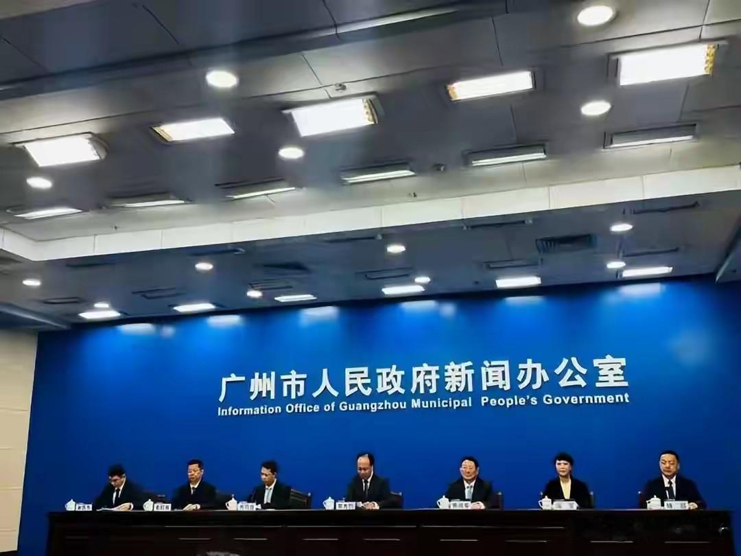 说个真事儿。广州有个王先生，在番禺有套140多平的老房子，想换到南沙买新规楼盘，