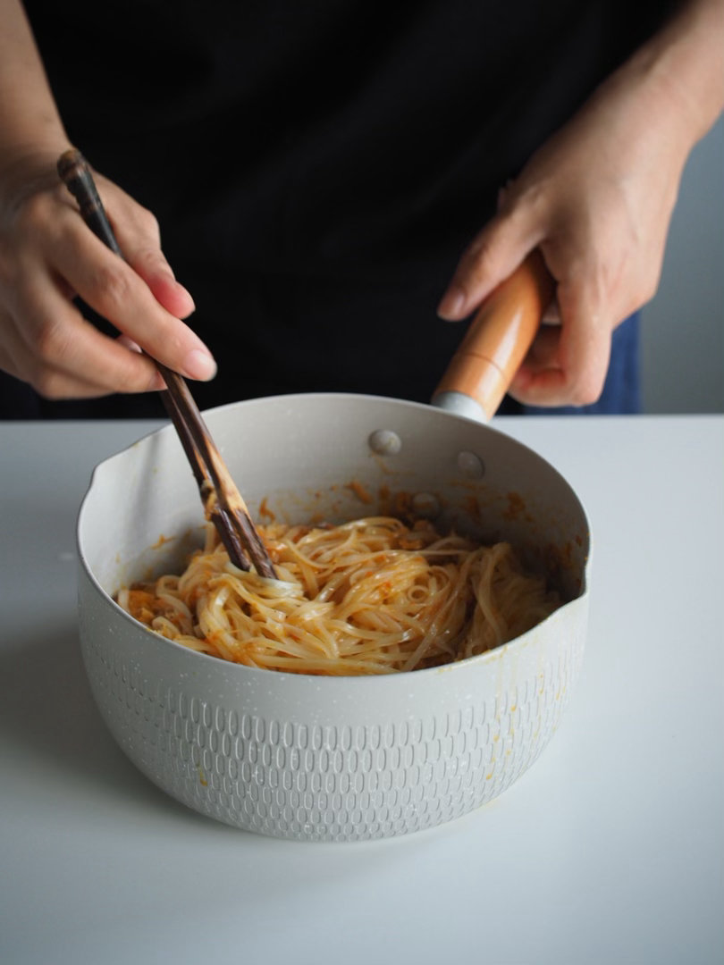 午饭吃撑，撑到现在……