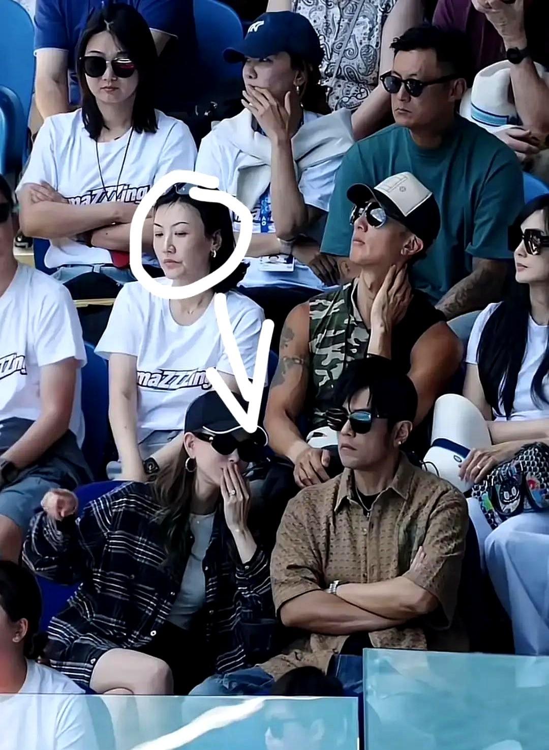 澳网一个眼神，网友吵翻了天！就是周杰伦、昆凌、吴尊他们去看球那次。一张动图传