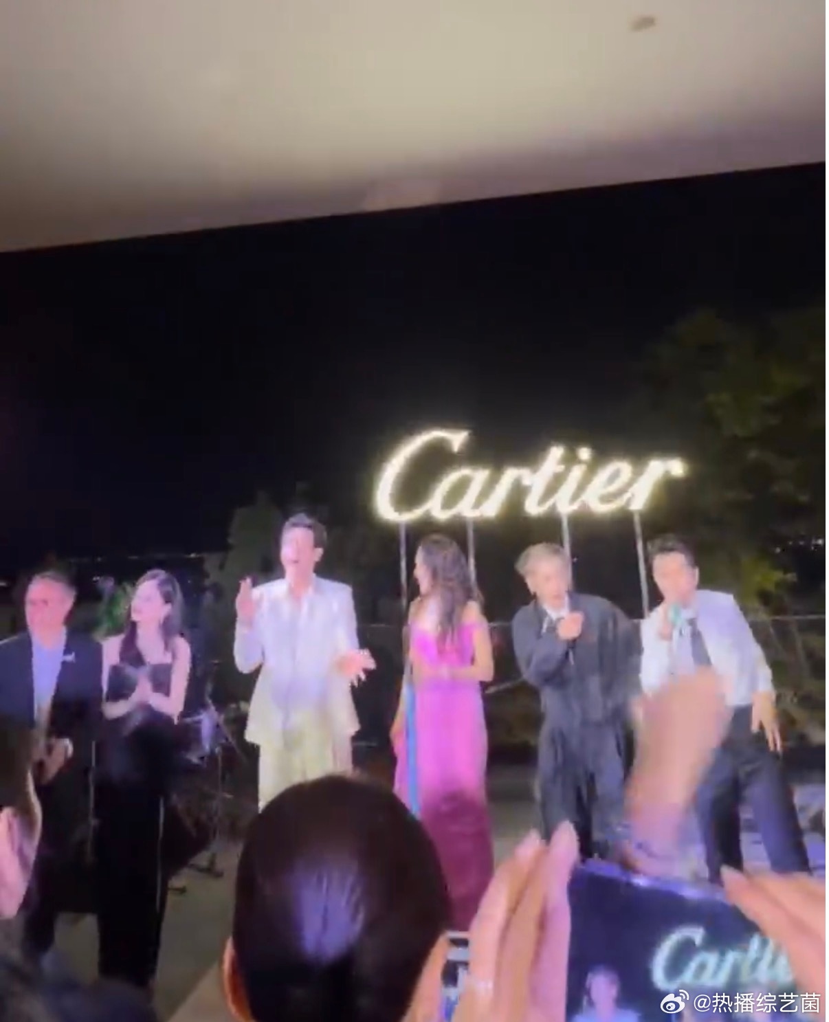 萧敬腾终于等来了李现大哥萧敬腾和李现终于同框，这波真的有种“追星成功”的既视感