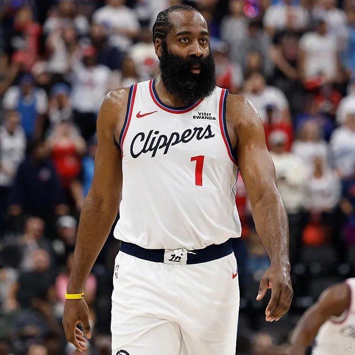 快船队记TomerAzarly：哈登与快船的交易谈判已持续数周快船本不愿交易哈