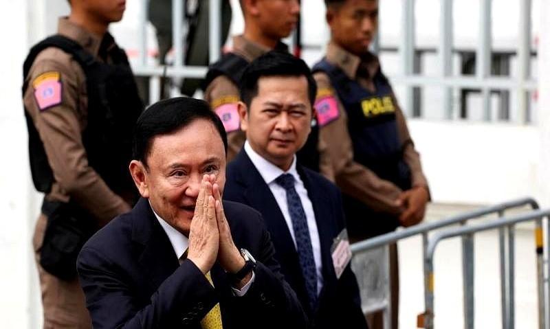 泰国前总理他信的公司买卖，引发出一场近二十年的纠纷，还没个尽头。他信当初动