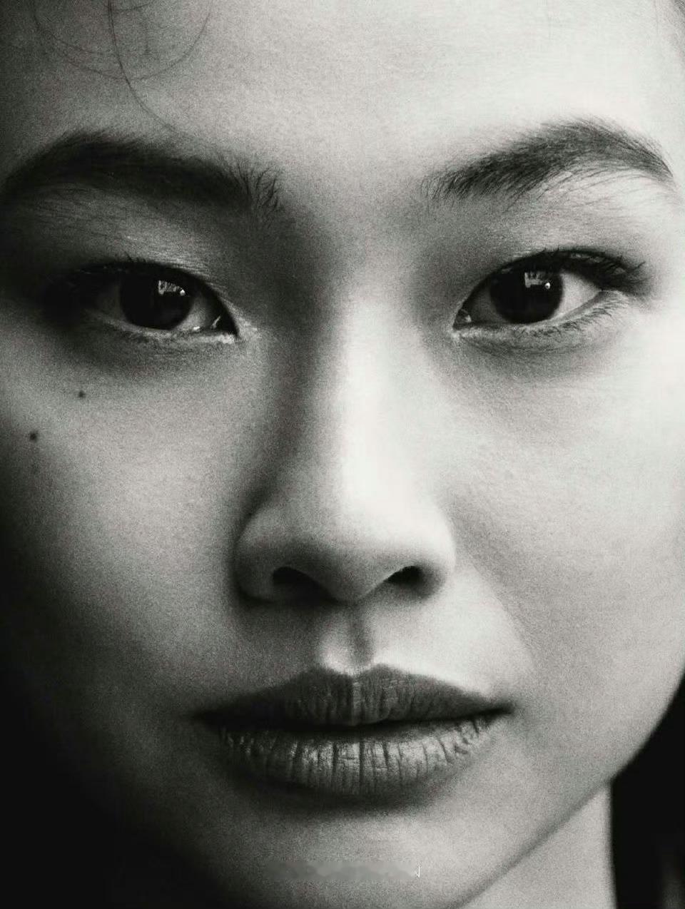 HoyeonJung72MagazineIssue2摄影：Norman