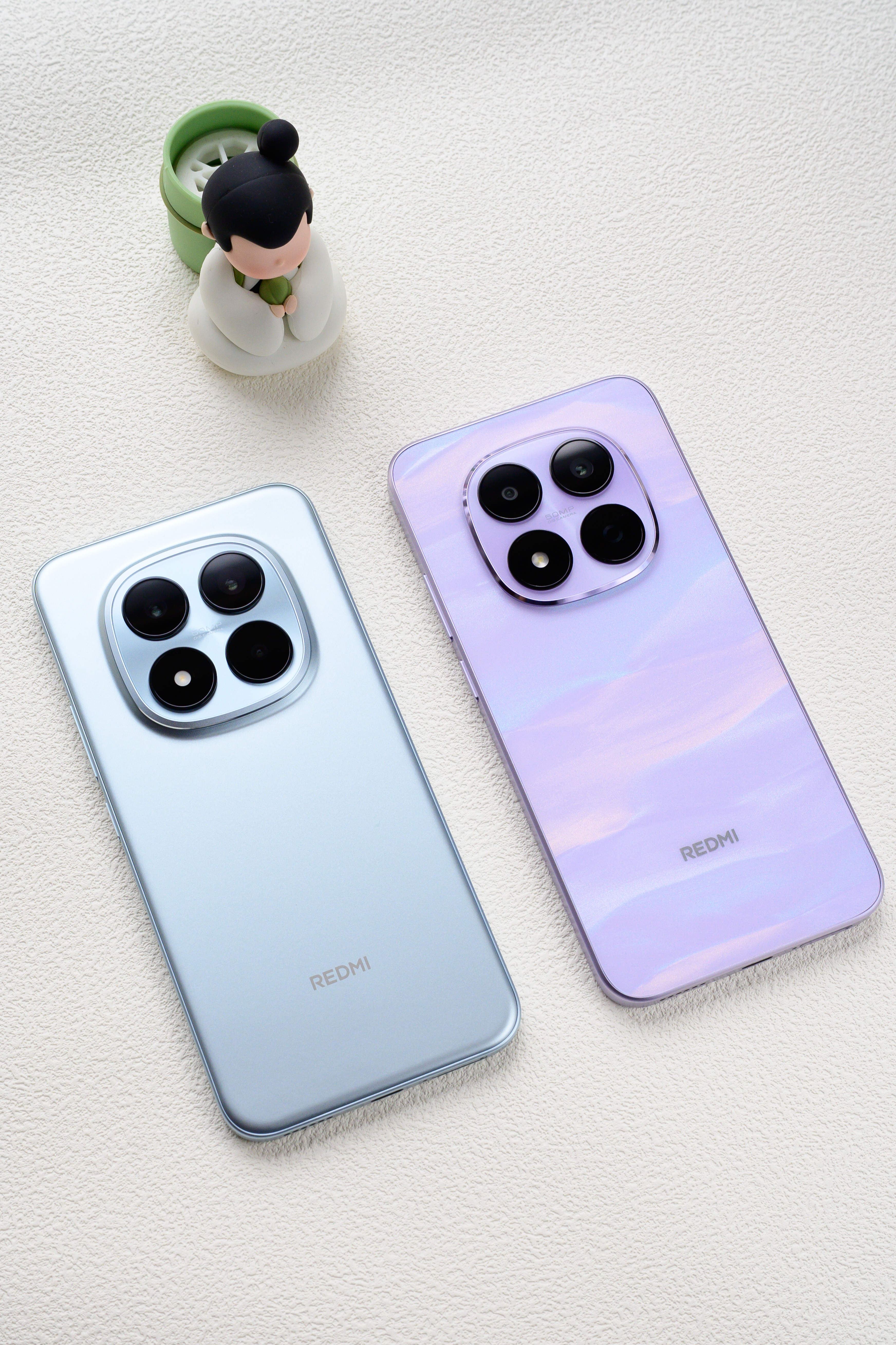 这是我们拍摄的REDMINote15Pro、REDMINote15