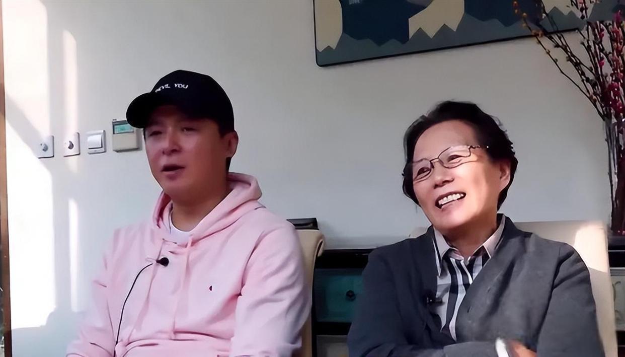 2024年，朱雨辰的妈妈说，起初她确实很看好姜妍，姑娘勤快，厨艺出众，对自己儿子