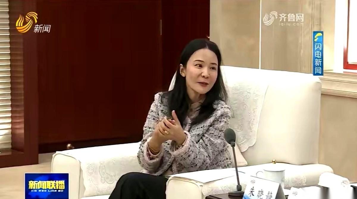 说到沃尔玛和山东，这事儿突然就有意思了。两年前，人家铺盖一卷，走得那叫一个干净