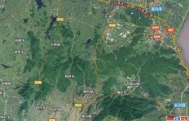 宜兴、溧阳的山太低，无法涵养水源。这一点从这次冬春连旱导致宜兴云湖水库几乎干涸，