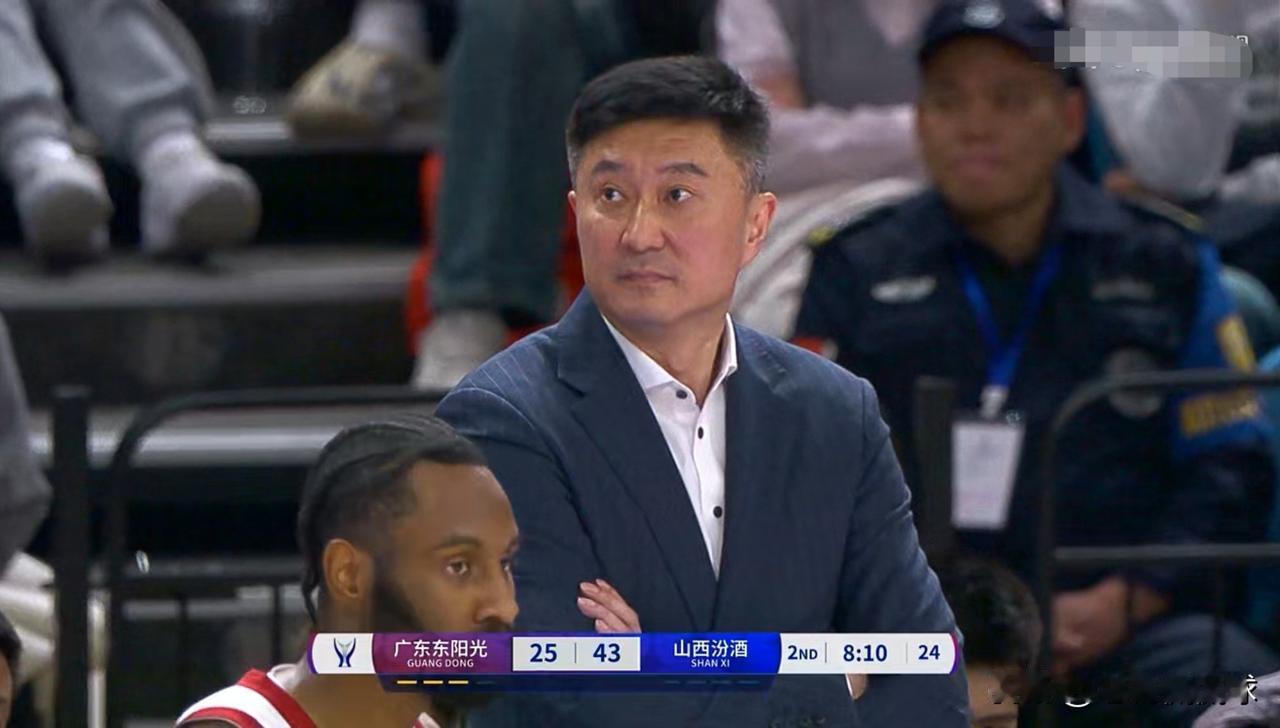 广东东阳光主帅杜峰真是束手无策！在今天进行的广东东阳光和山西汾酒的强强对话中，当