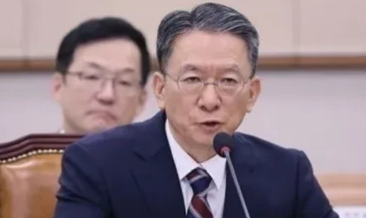 韩国法务部长郑成浩痛斥尹锡悦：